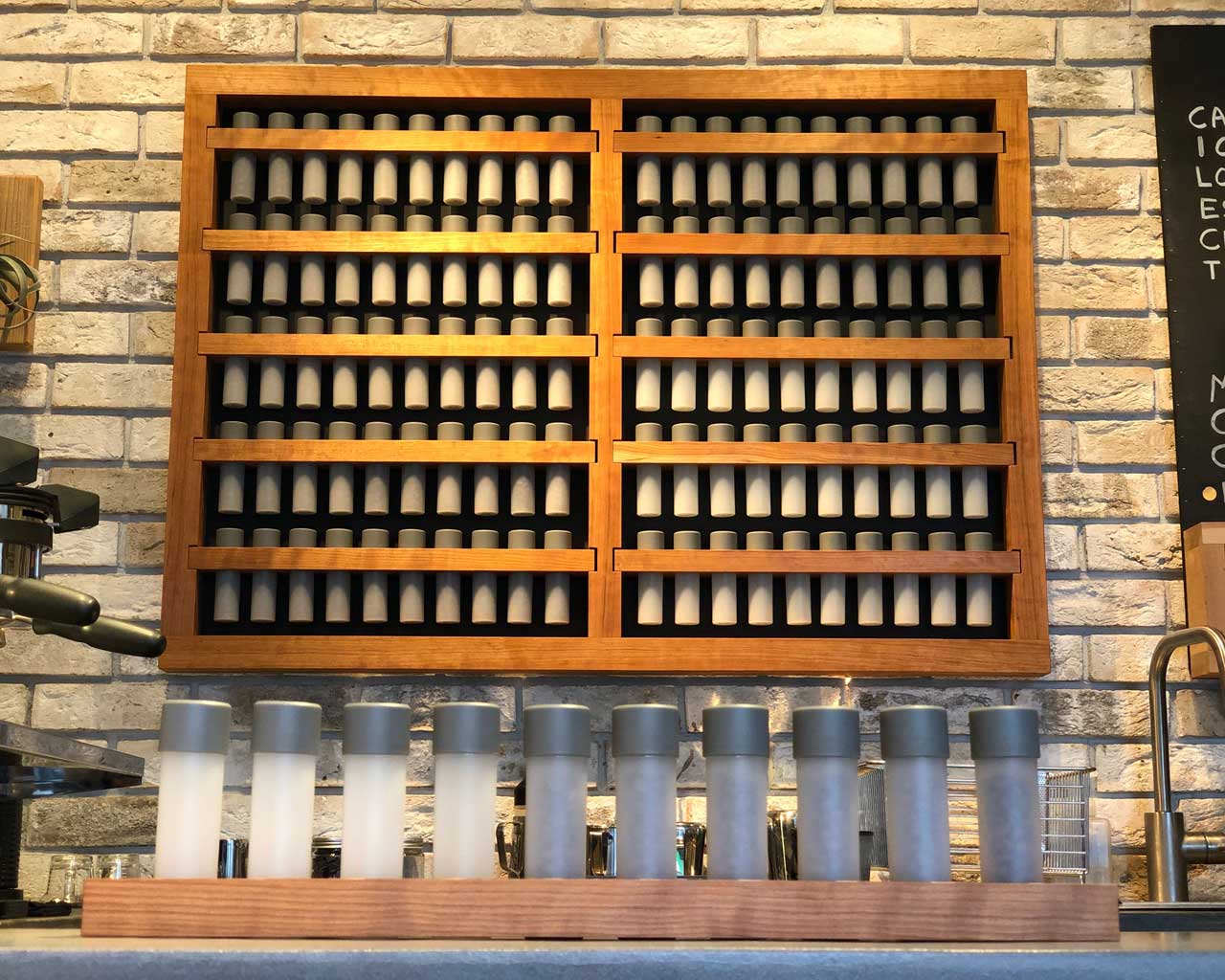 Bean Cellar Wall Rack [100]